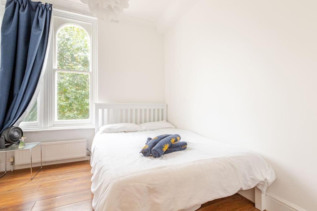 2 Bedroom Flat In St Johns Wood Londra Exterior foto