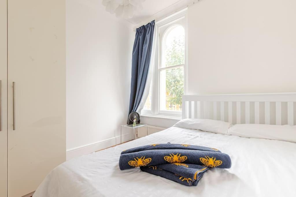 2 Bedroom Flat In St Johns Wood Londra Exterior foto