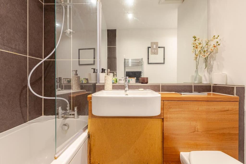 2 Bedroom Flat In St Johns Wood Londra Exterior foto