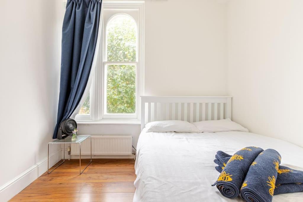 2 Bedroom Flat In St Johns Wood Londra Exterior foto