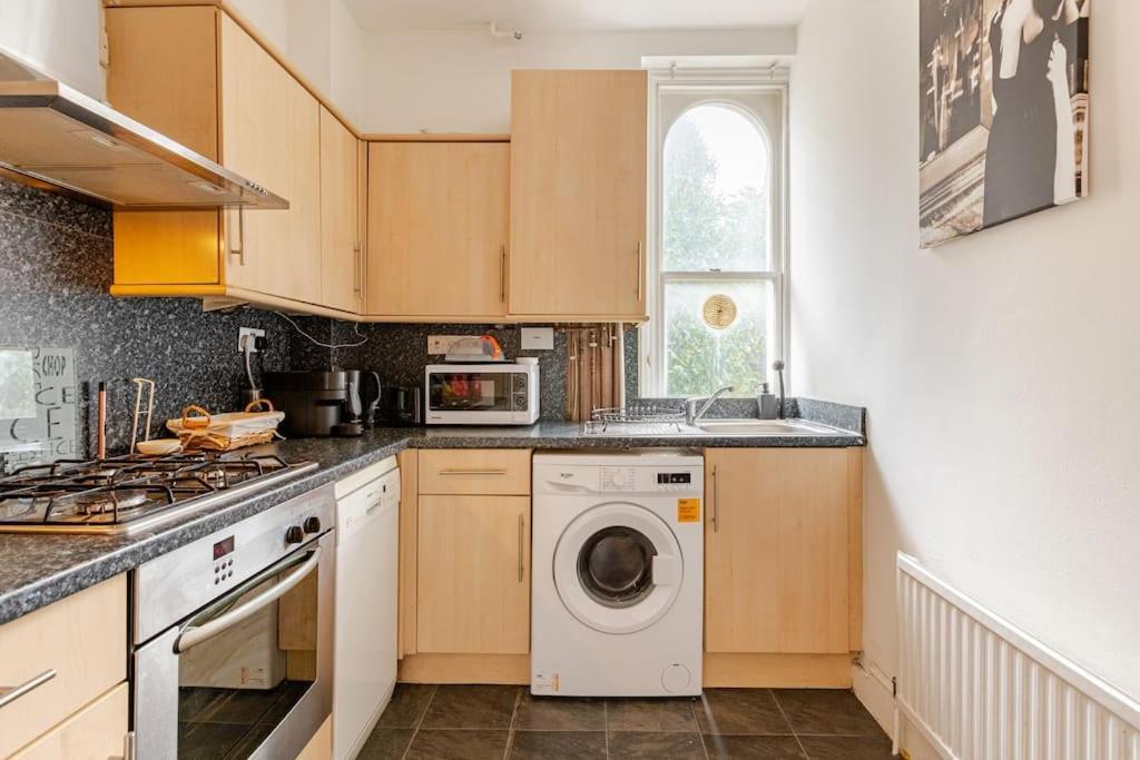 2 Bedroom Flat In St Johns Wood Londra Exterior foto