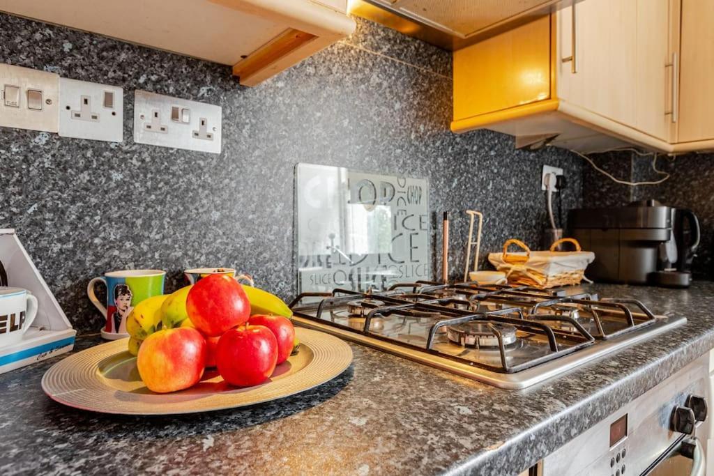 2 Bedroom Flat In St Johns Wood Londra Exterior foto